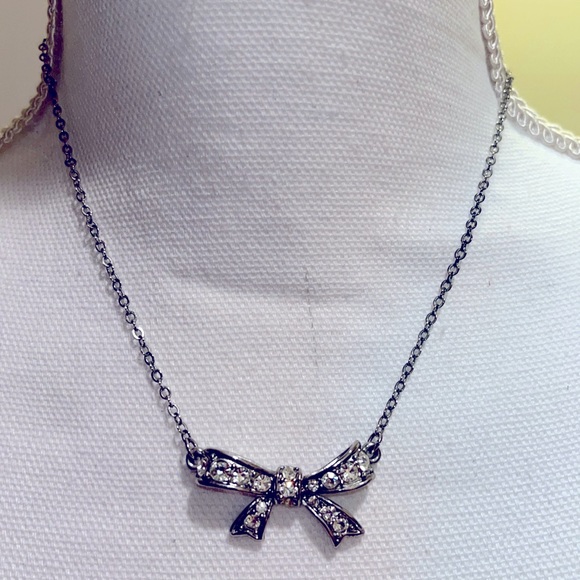 American Eagle Outfitters silvertone necklace with CZ stones in bow - Picture 3 of 4